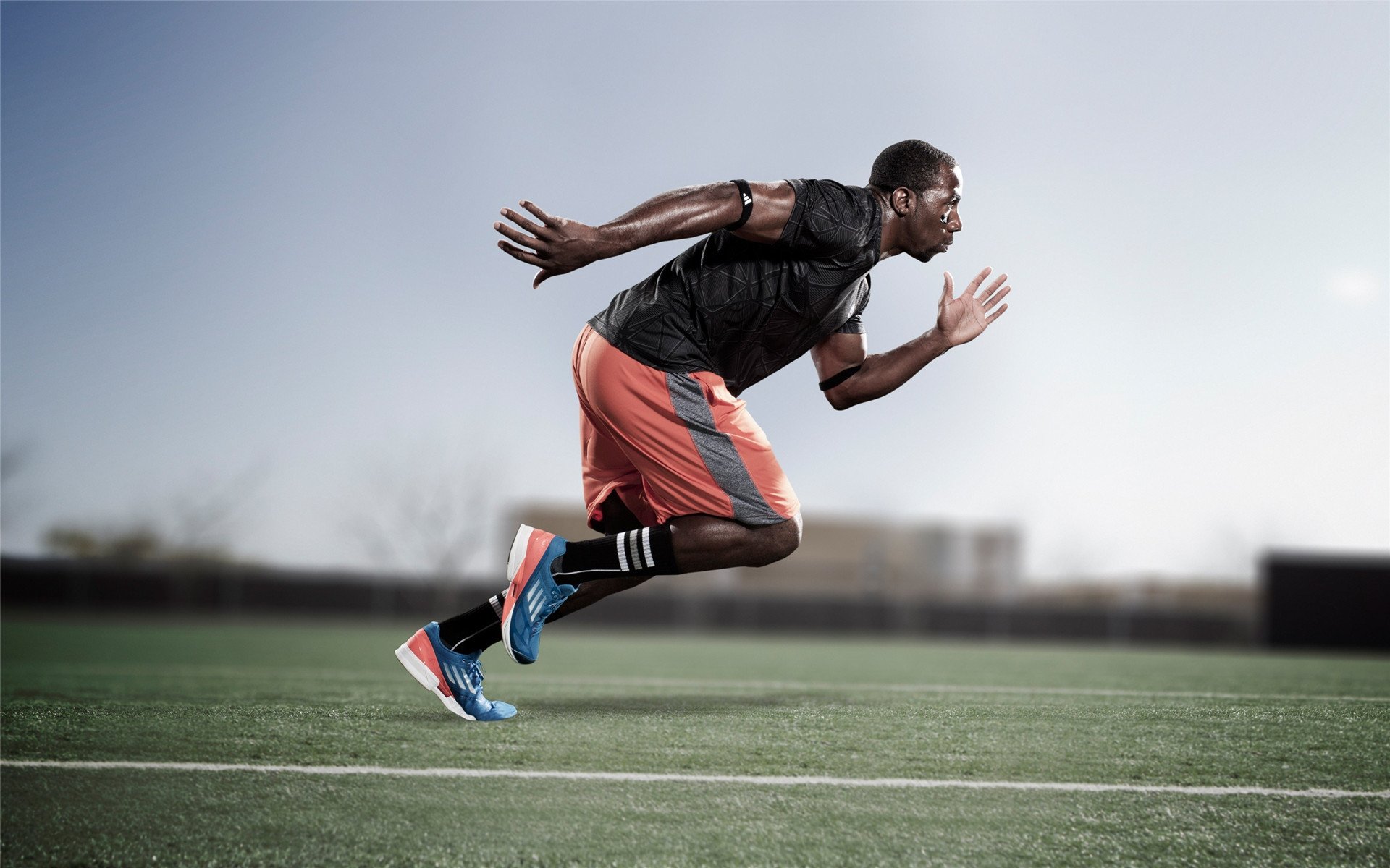 皇马正面击溃巴黎，库尔图瓦关键战不手软