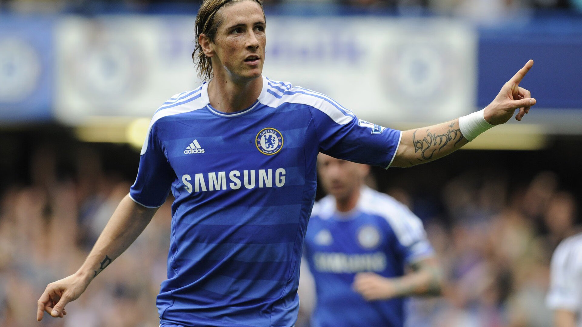 梁靖崑一剑封喉，英格兰队力克韩国队，书写乒坛新传奇